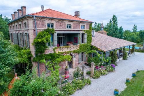 Negrepelisse Bed & Breakfast | PARC DE COULASSY