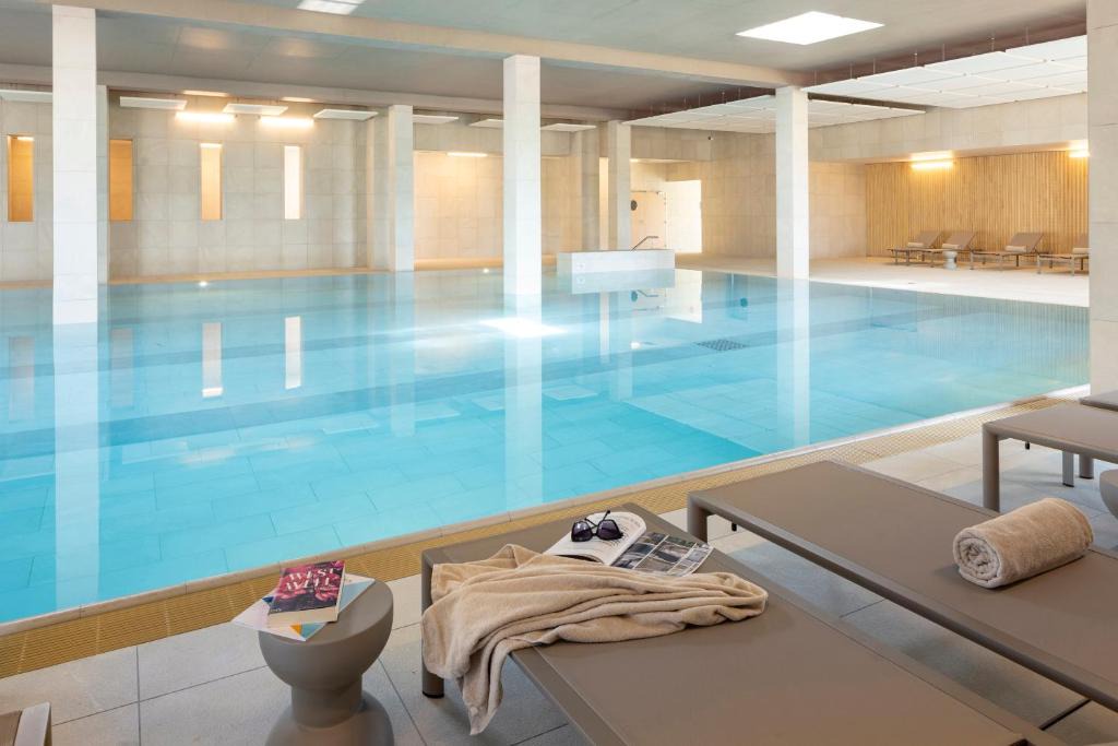 Genas Hotel | Parkest Hôtel & Spa