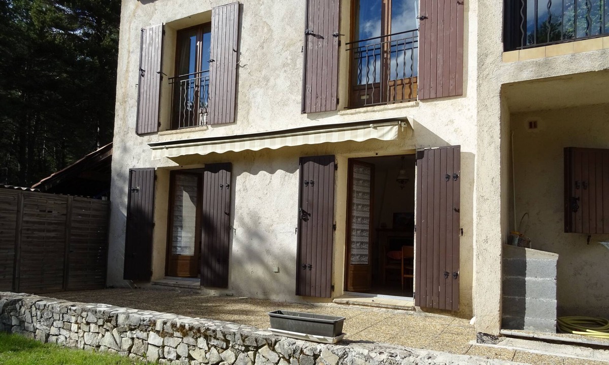 Caille Apartment | Peace and greenery in the heart of the forest