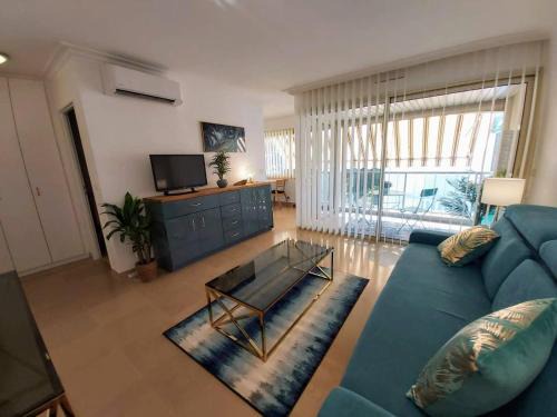 Cap-d'Antibes Apartment | PERLE TURQUOISE