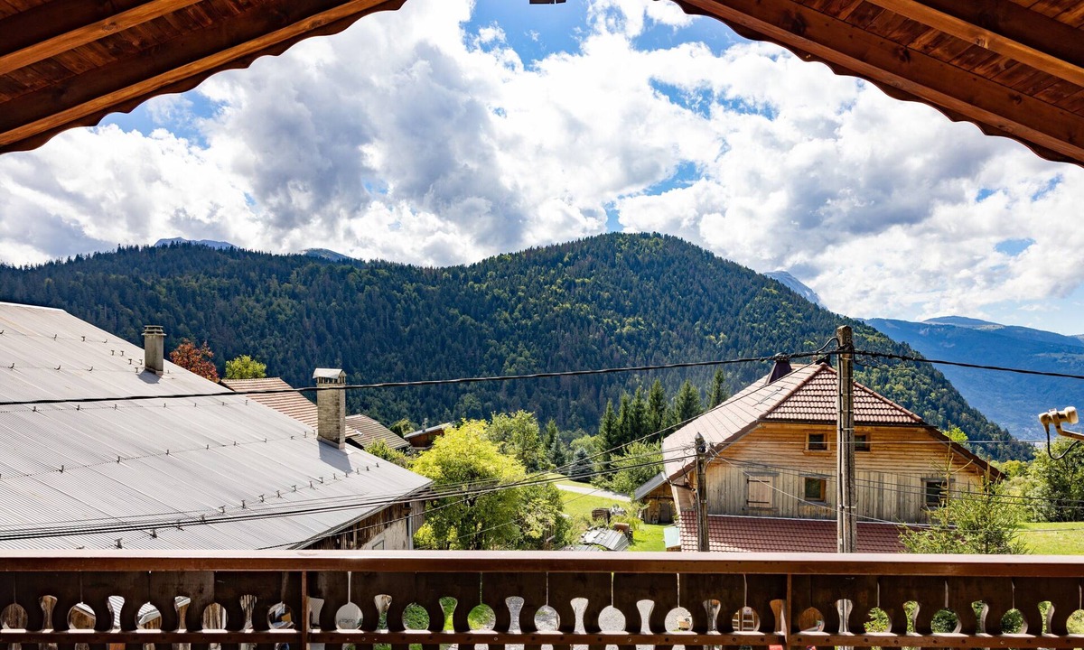 Saint-Sigismond Apartment | Pet-Friendly Apartment 'de la Joux' with Mountain View, Balcony & Wi-Fi