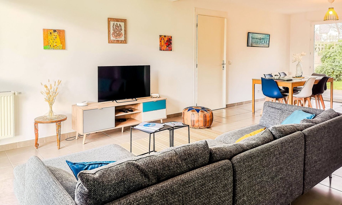 Ploubalay House | Ploubalay Getaway: Modern floor-level House