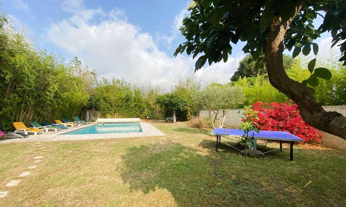 L'Evescat House | Pool, beach on foot, billard, babyfoot, ping pong, BBQ