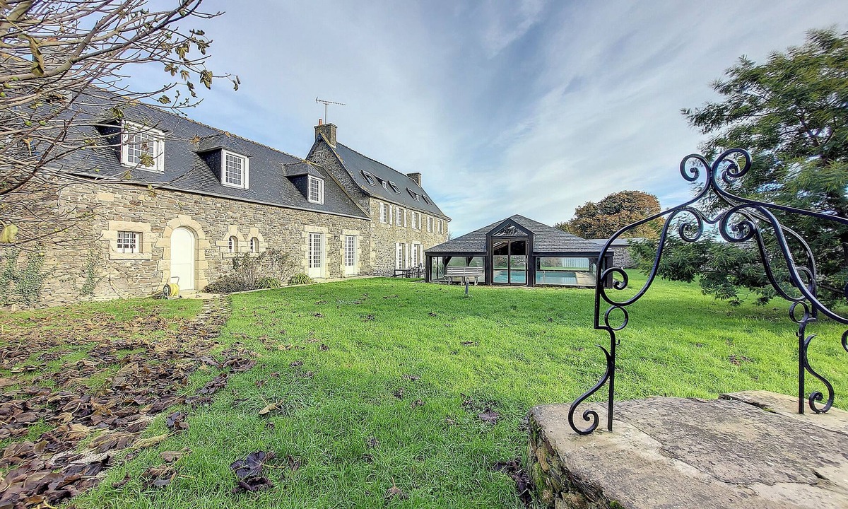 Ruca House | Presbytery with character and heated swimming pool