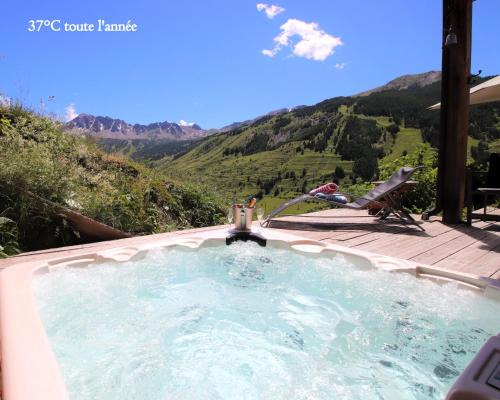 Vars Ski Chalet | Prestigious Chalet with Pool & Hot tub, Mountain Views for 19 Guests