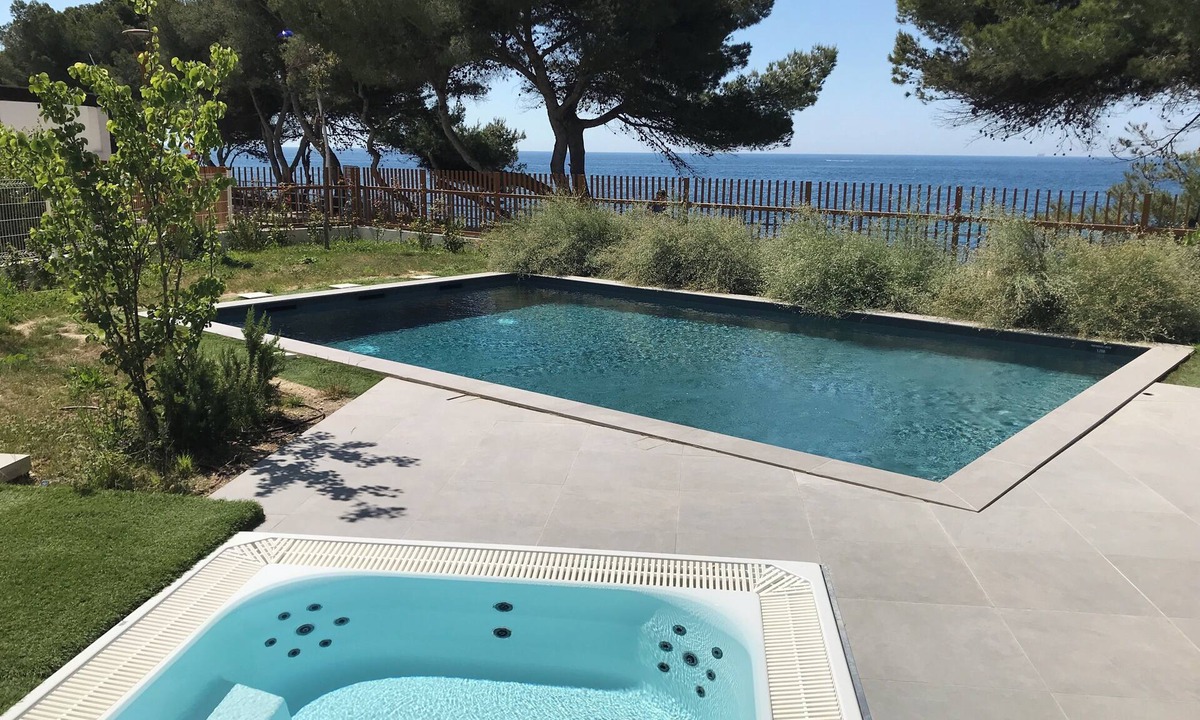 Sausset-les-Pins Apartment | Private apartment in 4-star tourist residence Corniche Bleue Sausset seaside