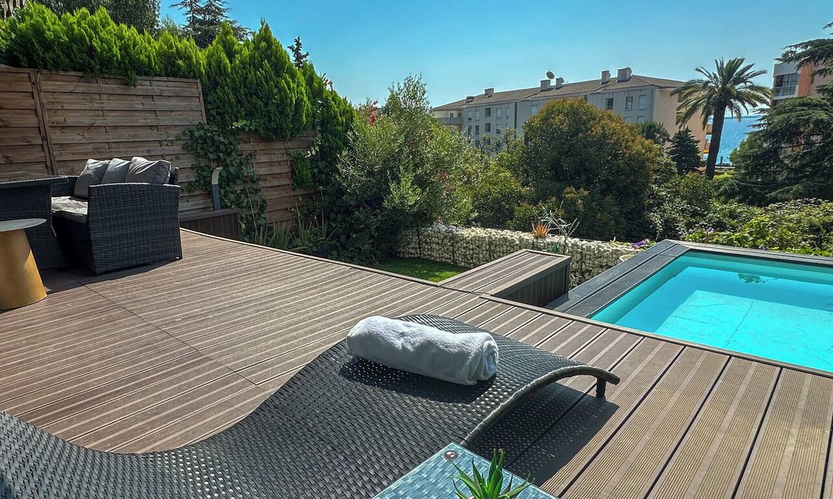 Cannes La Bocca Apartment | Private Pool - Beach & Palais Nearby