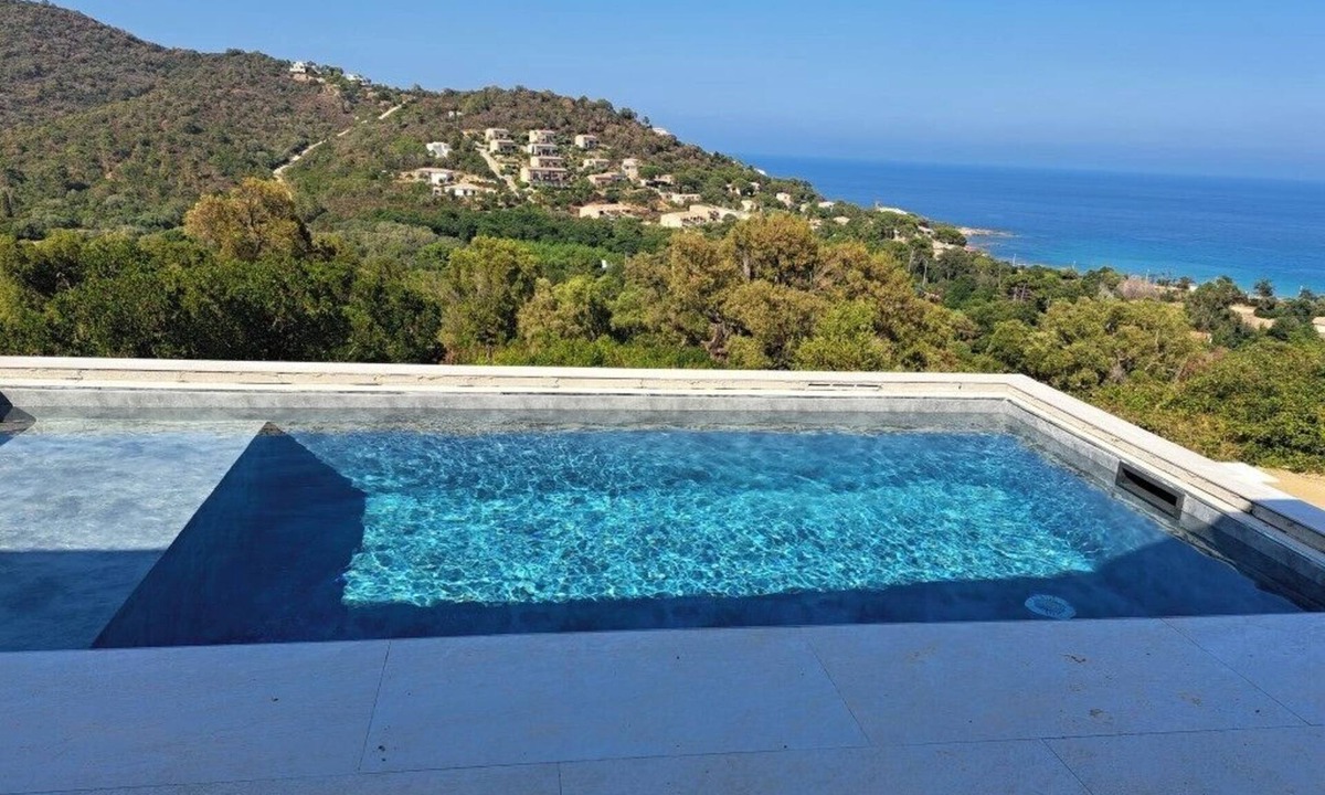 Tarcu Villa | PRIVATE POOL VILLA - 2 BEDROOMS - WALKING DISTANCE TO BEACH (800 M)