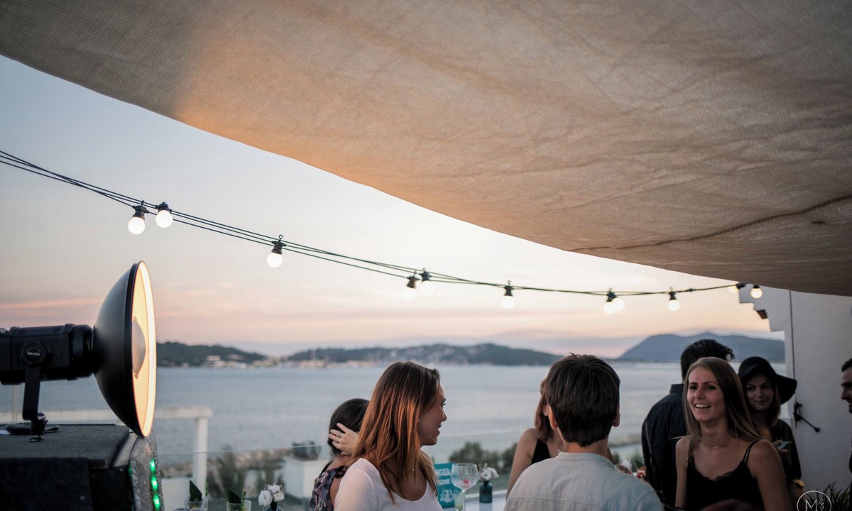 Le Mourillon Hotel | Privatized hotel 8/16 bed Toulon Seaside -Rooftop