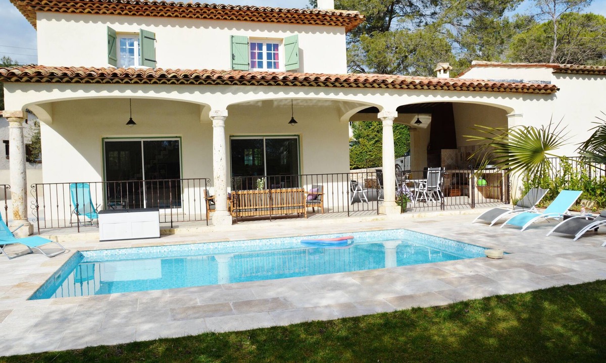 Le Tignet Villa | QUIET, AIR-CONDITIONED VILLA ON THE COTE D'AZUR