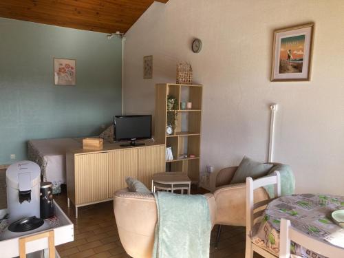 Eugenie-les-Bains Apartment | Résidence La Chenaie 2 T1 Eugénie-les-Bains