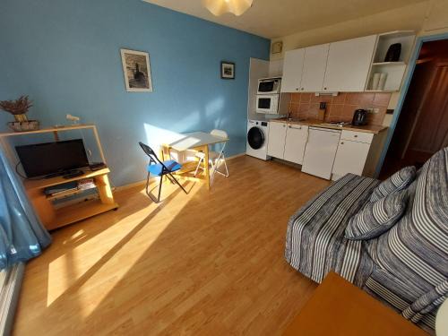 Arzon Apartment | REF 145 Studio pour trois personnes vue Port Crouesty