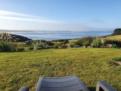 Plomodiern Bed & Breakfast | Reflets de la Mer.