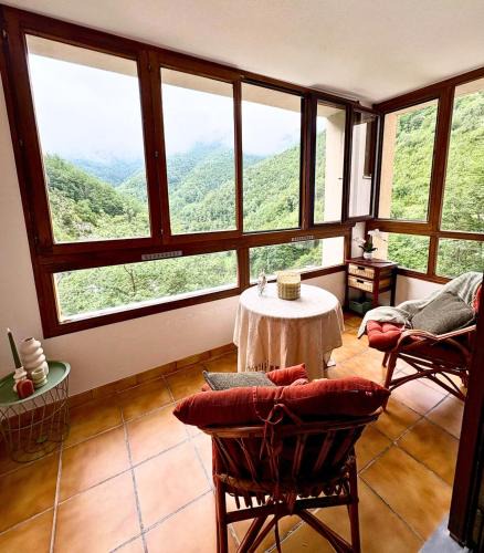 Les Bains de la Preste Apartment | Refuge nature avec vue panoramique La Preste