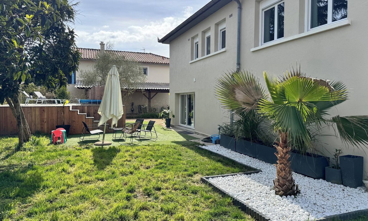 Saint-Sulpice House | Renovated villa 150 m² with pool & garden