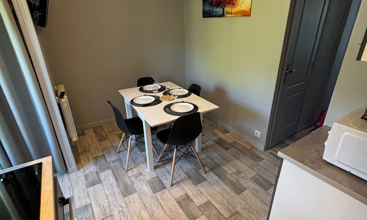 Murat-le-Quaire Apartment | Resting on the summits