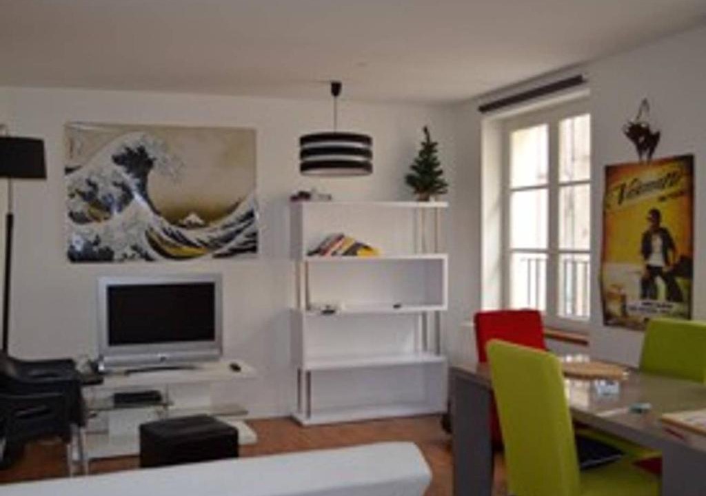 Quartier Vieux Marche-Cathedrale Apartment | Rosita
