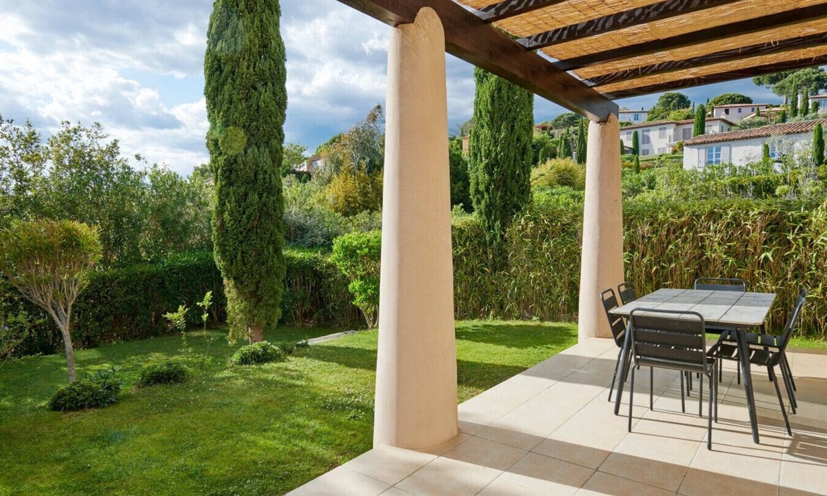 Cote d'Azur- French Riviera Ski Chalet | Saint Tropez Golf - Maison Coquelicot