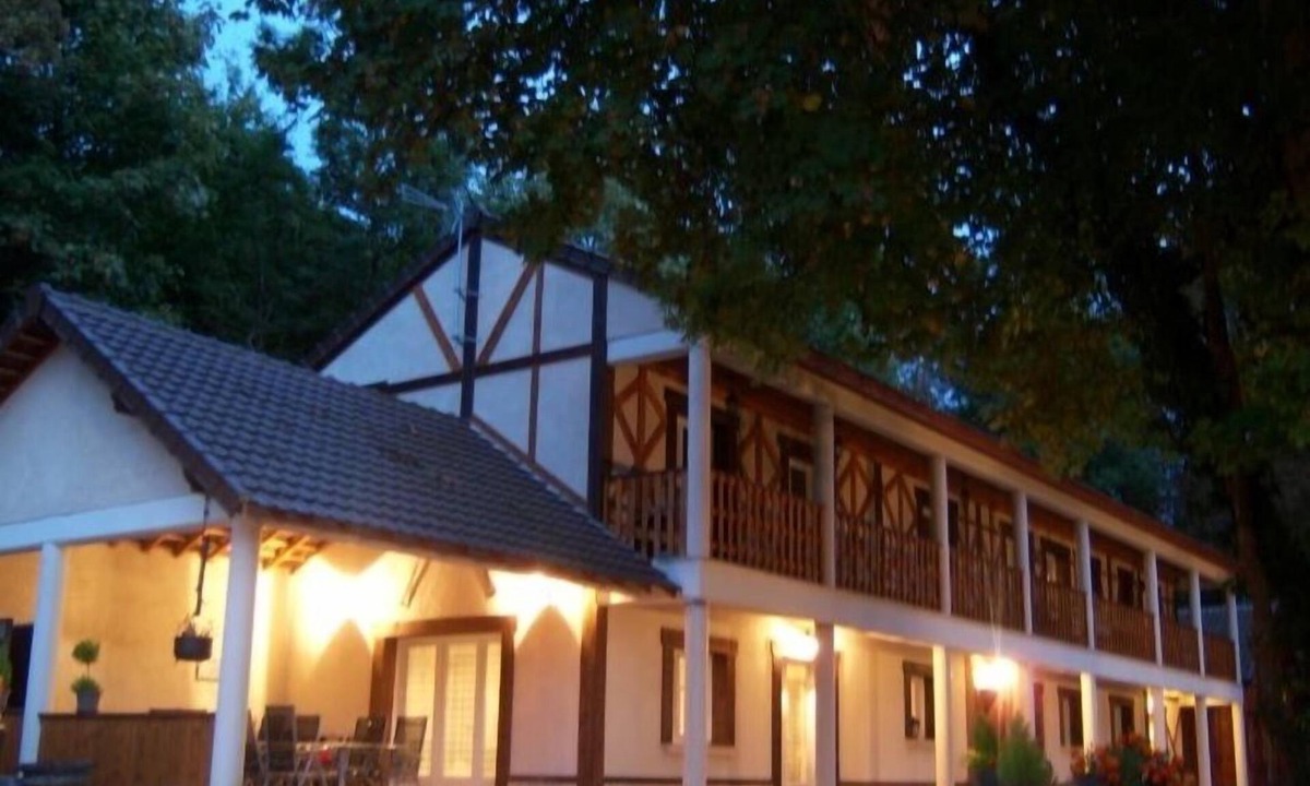 Jalons Bed & Breakfast | Sawan