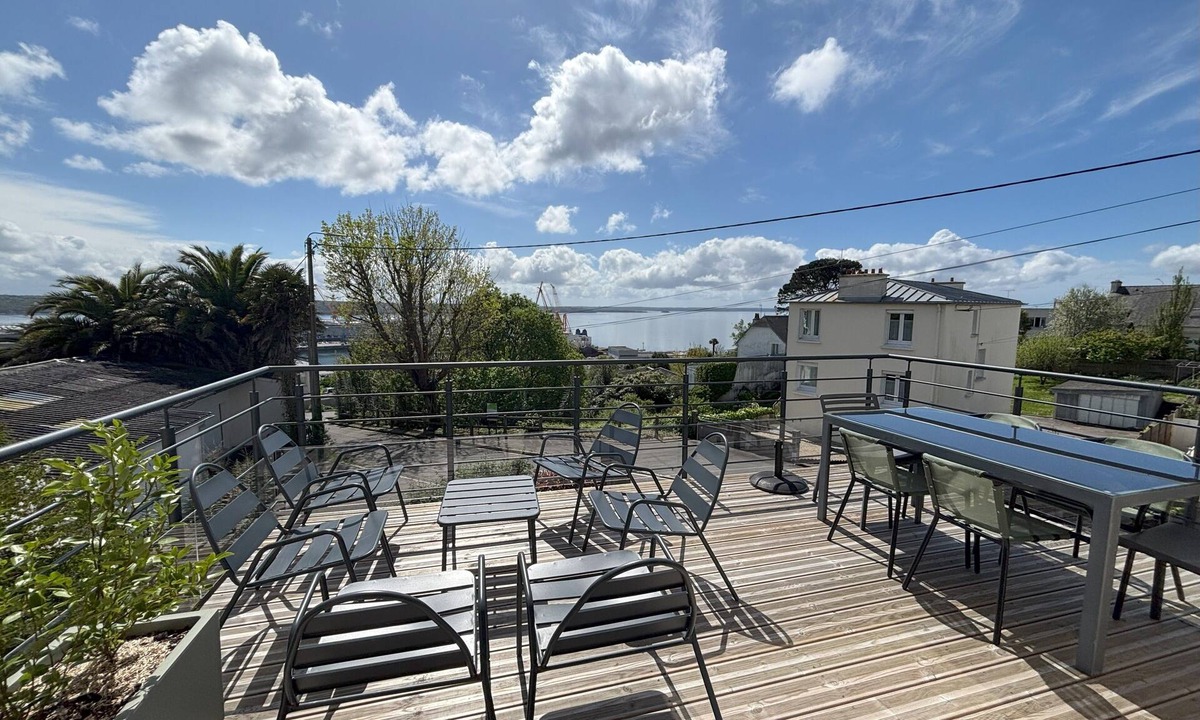 Saint-Marc House | Sea view house with terrace