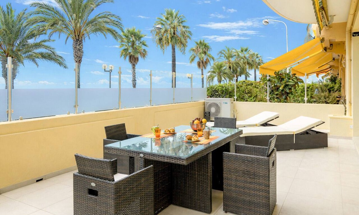 Cannes City Centre Apartment | Seafront Apartment with Large Terrace