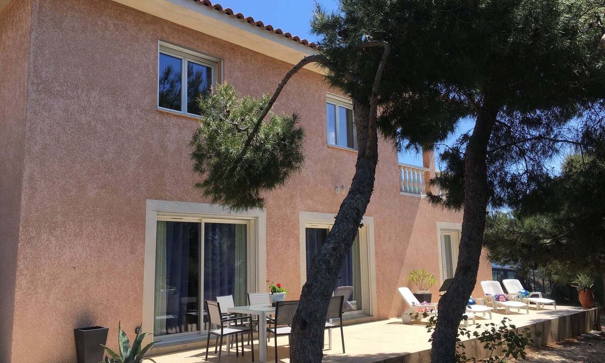 Martigues Villa | Seafront villa La Quiétude