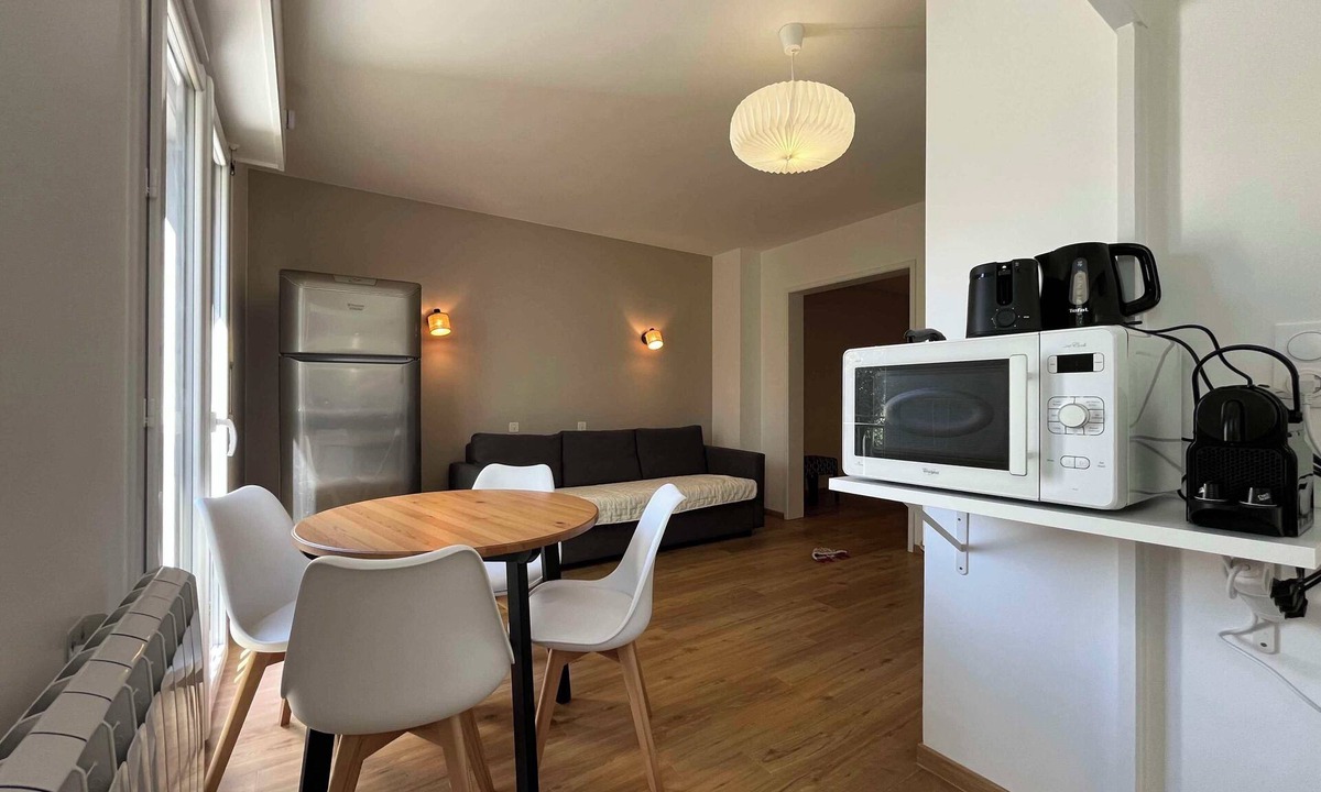 Barbotan-les-Thermes Apartment | Serene & bright T1 bis 500m from Thermes – relax, recharge & feel at home