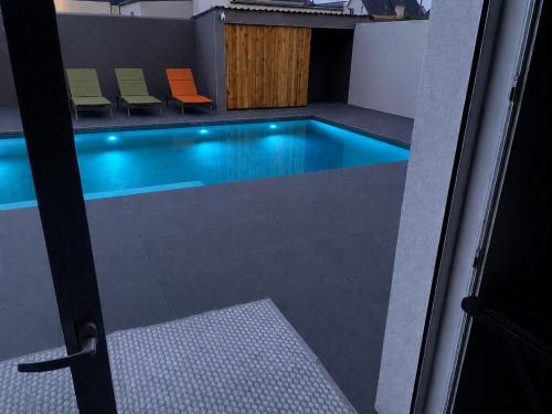 Quessoy Villa | Silver