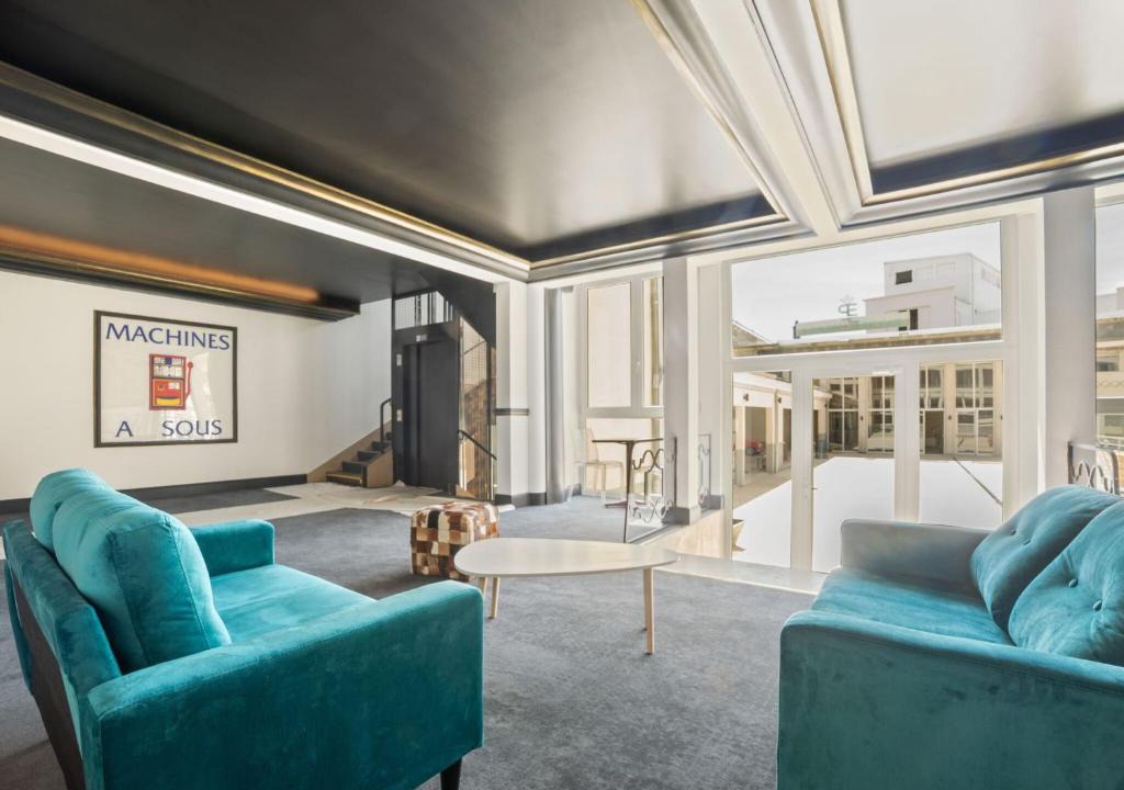 Cœur de Ville Apartment | Simplistic Apartment in Vichy near Thermal Baths