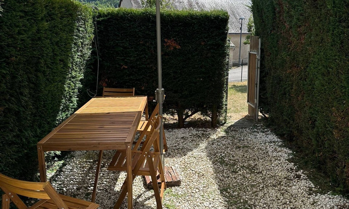Vignec Apartment | Small semi-detached house in the heart of the Pyrenees