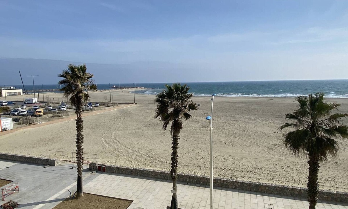 La Jetee Apartment | Spacious 3-room sea view, pets allowed