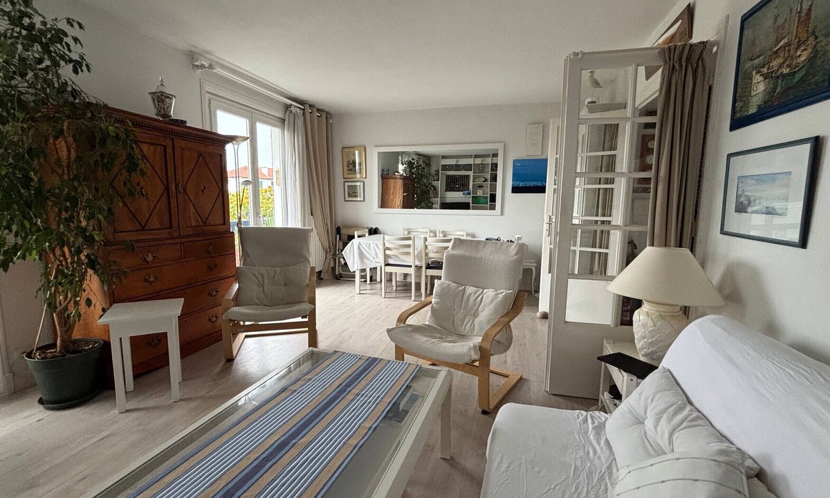 Hendaye Apartment | Spacious apartment with garage - Hendaye