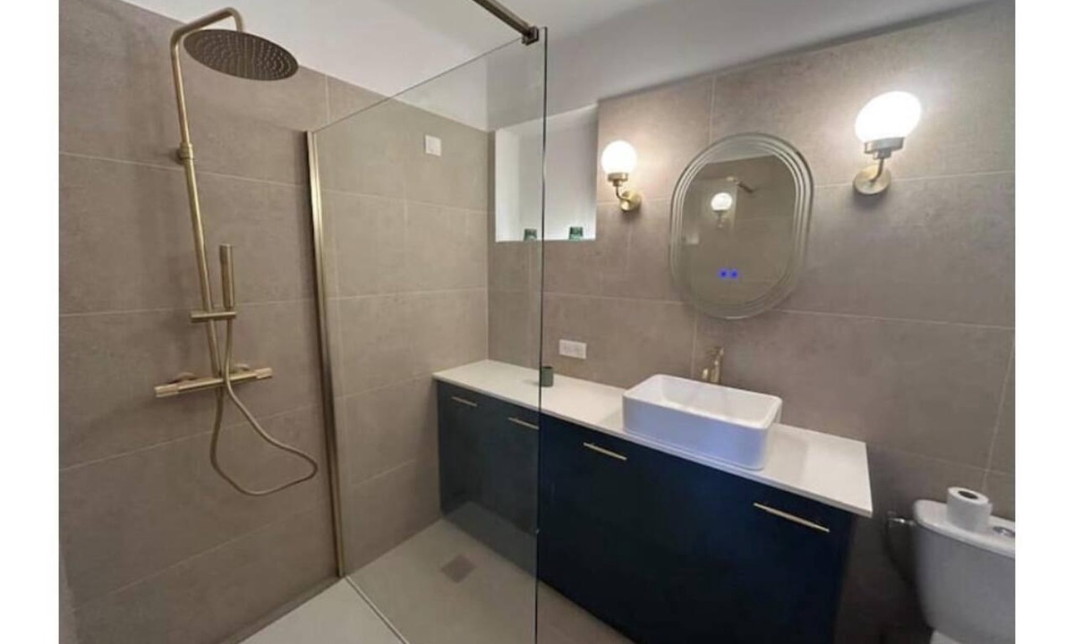 Antibes Apartment | Spacious, bright studio apartment, 33 m², Juan-les-Pins