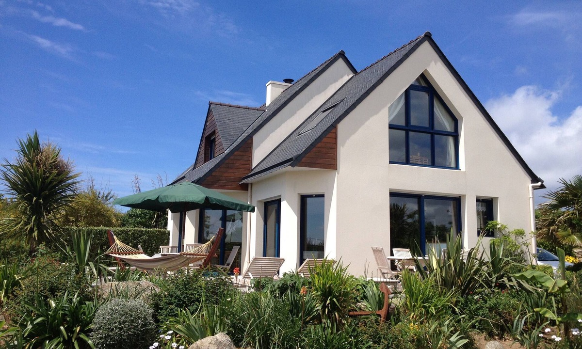Esquibien Villa | Spacious, comfortable villa, sea view, quiet location between beaches and countryside