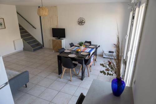 Saint-Martin Apartment | Spacious duplex with south-facing terrace