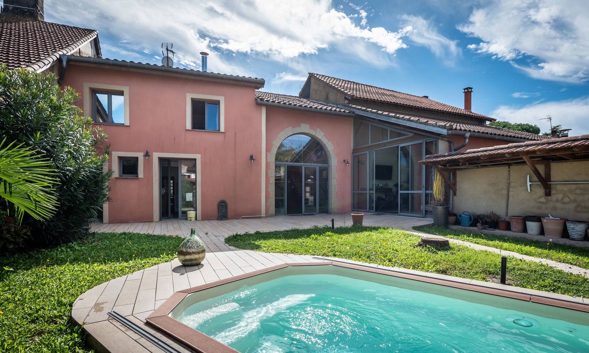 Marciac House | Spacious House in Marciac with Private Pool and Terrace