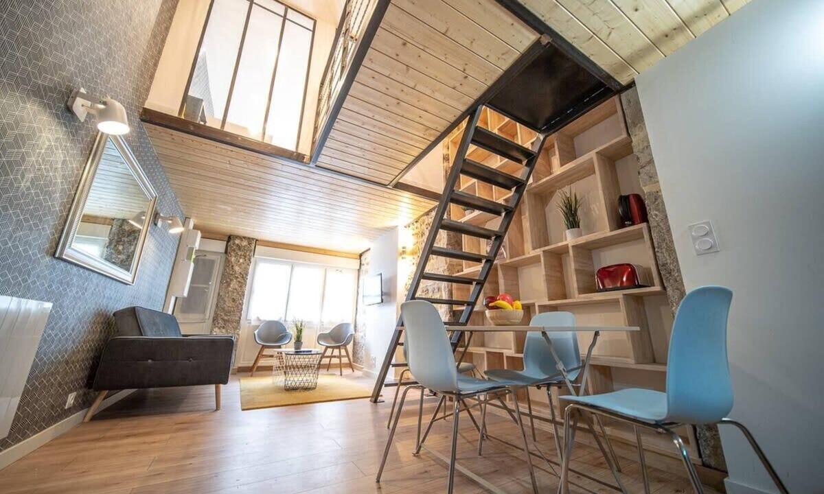 Lyon City Centre Apartment | 🏠 Spacious Loft in La Guillotière | 2 Bedrooms | Lyon 7
