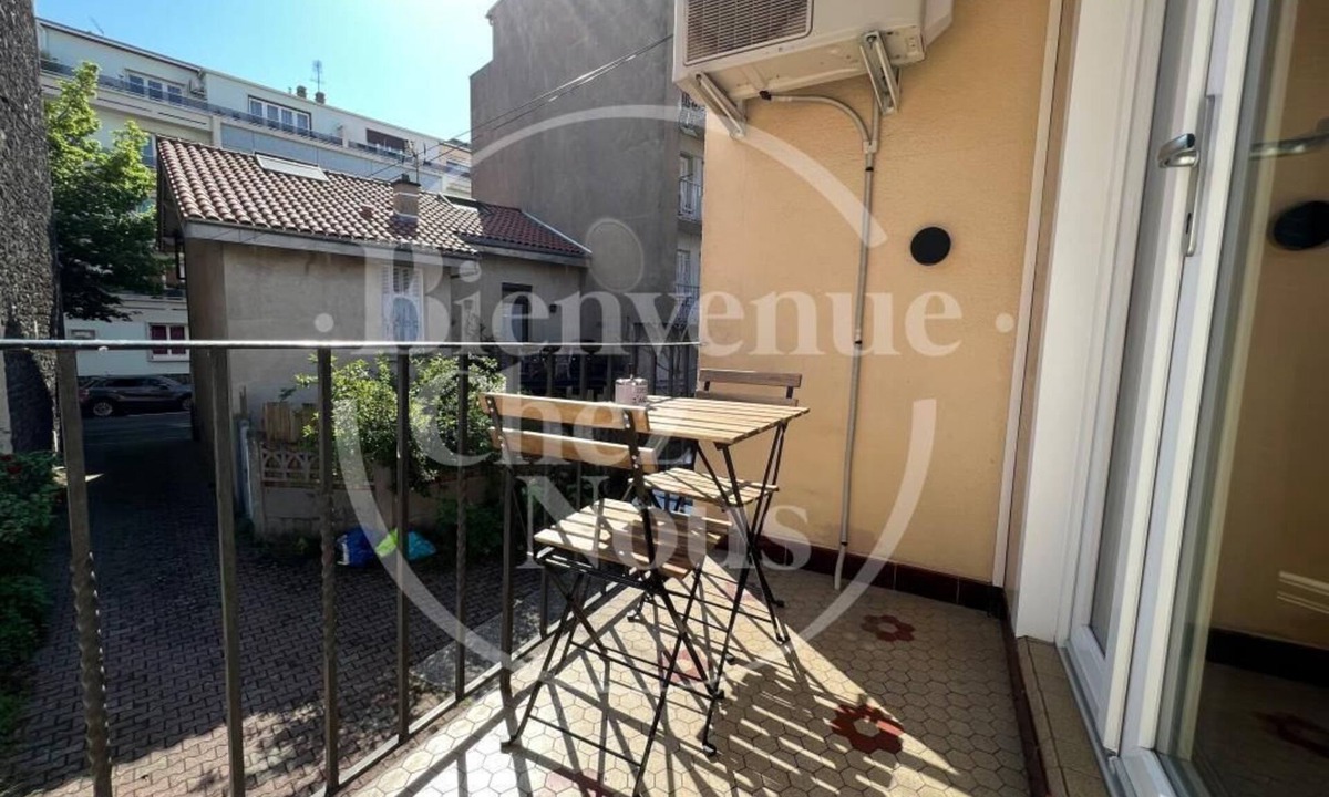 Vallieres Apartment | Spacious Marx Dormoy with free parking. (C)