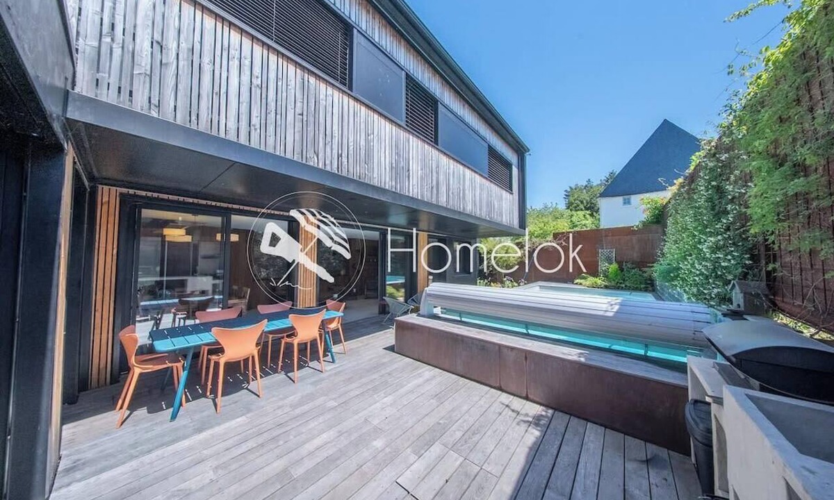 Vannes Villa | Splendide villa de standing avec piscine privée