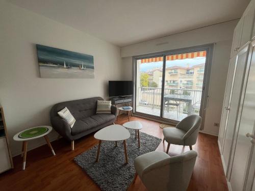 Arcachon Apartment | Studio 24m² au Centre d'Arcachon, proche Gare et Plage, Balcon Sud - FR-1-374-104