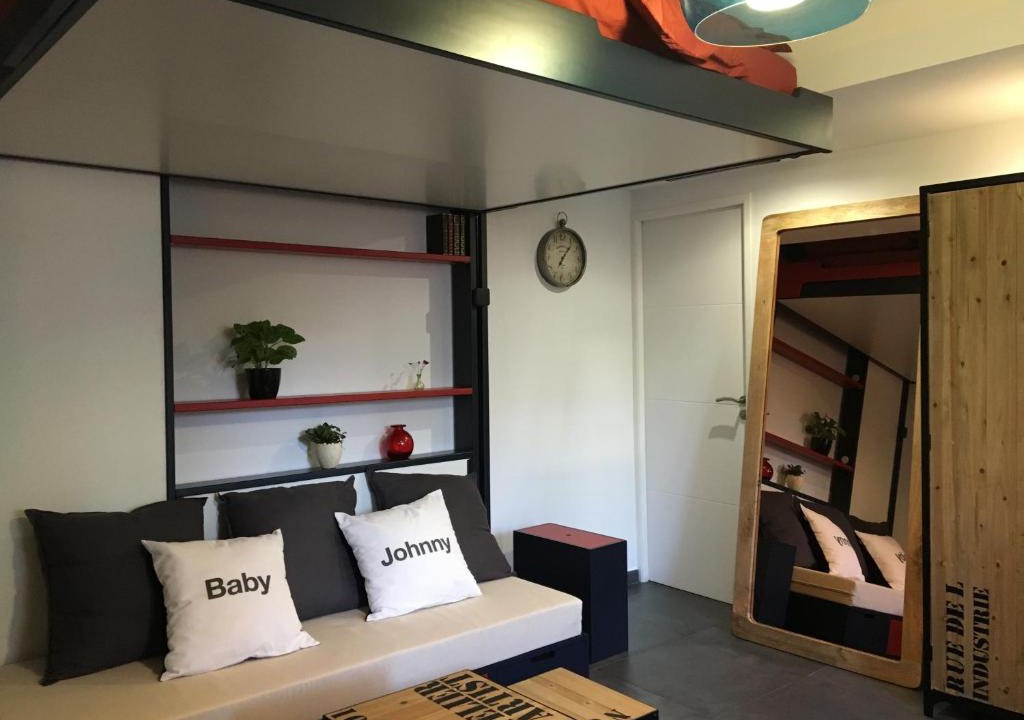 Quartier du Port Apartment | Studio 33