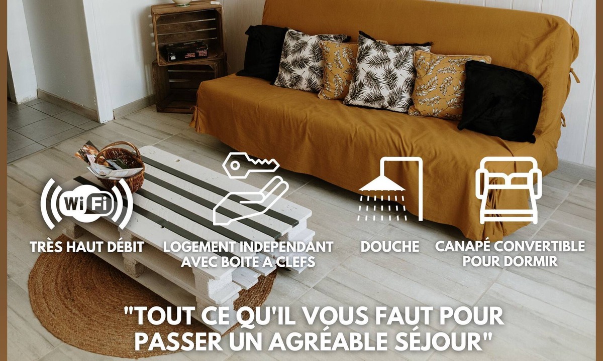 Saint-Meard-de-Gurcon Apartment | Studio Apartment 'De Plain-pied Avec Jardin' with Private Terrace and Wi-Fi