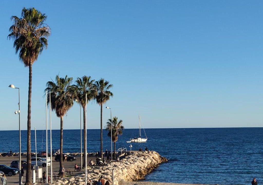 Golfe Juan Apartment | Studio "Blue Sun"