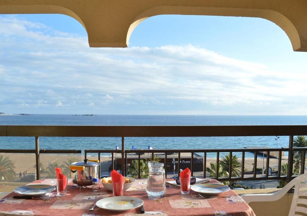 Frejus Plage Apartment | Studio cabine avec vue mer, près de Port Fréjus - FR-1-226A-249