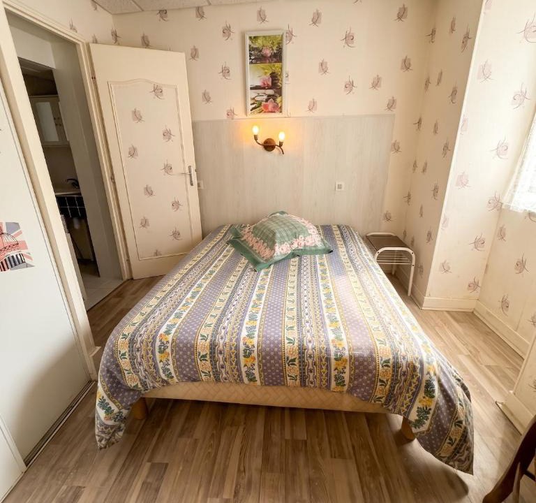 Neris-les-Bains Apartment | Studio charmant à Néris-les-Bains, 20 m², avec terrasse C