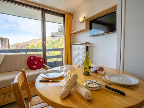 Les Menuires Apartment | Studio Chavière 832 by Interhome