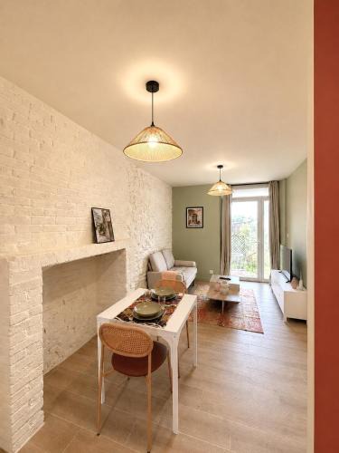 Laille Apartment | Studio cosy proche CELAR, DGA, Ker Lann, Bruz