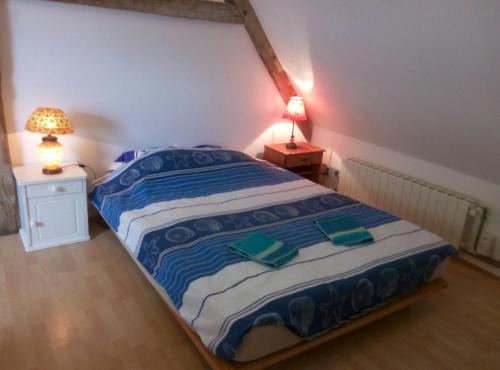 Saint-Parize-le-Chatel Apartment | Studio dans un cadre champetre