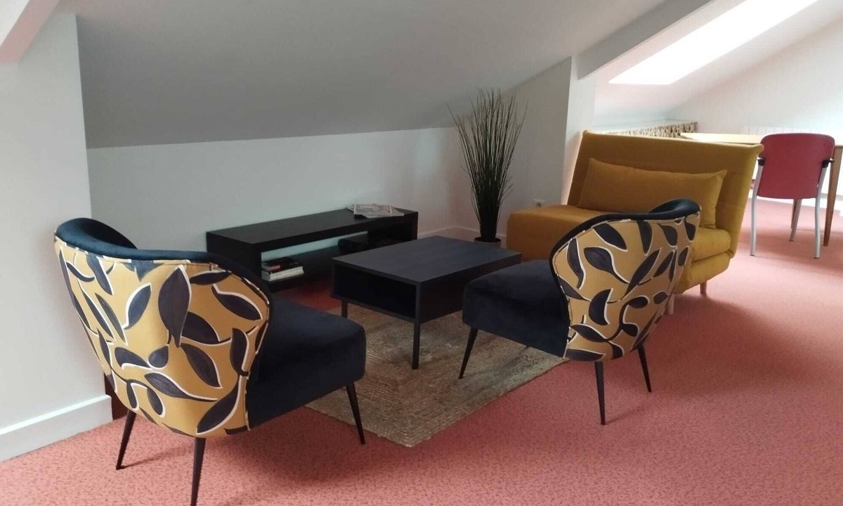 Loudeac Apartment | Studio downtown