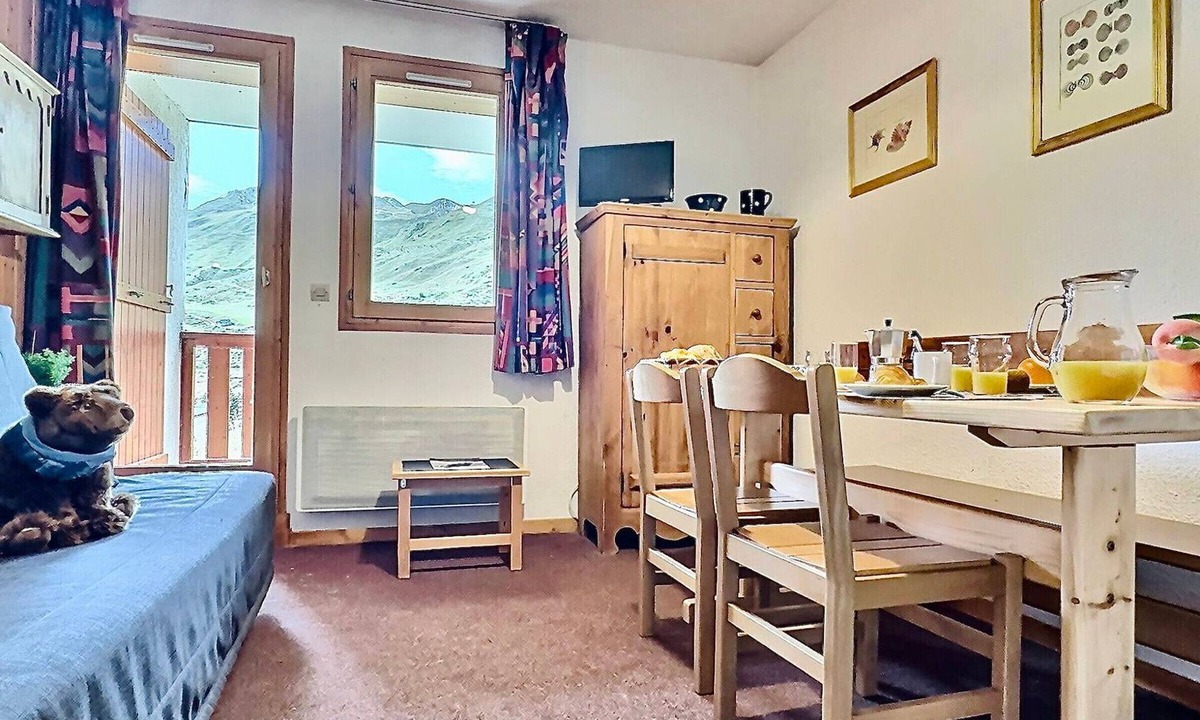 Tignes le Lac Apartment | Studio for 4 in Tignes, south balcony, pets allowed